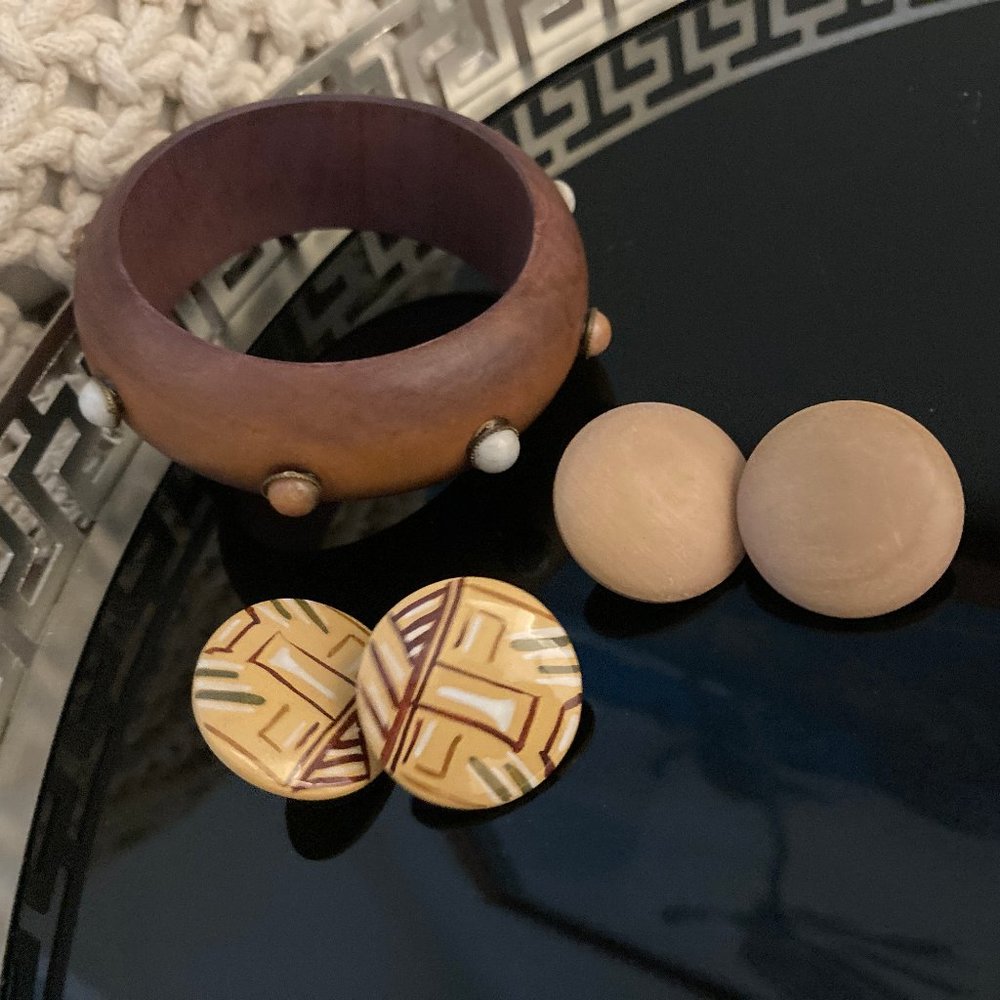 Vintage 80's Bundle Wood Bangle Bracelet &  Button Earrings
